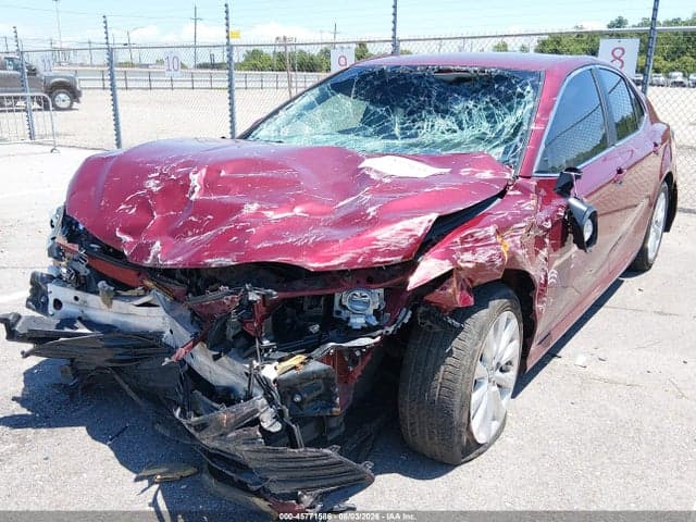 2018 TOYOTA CAMRY LE 2