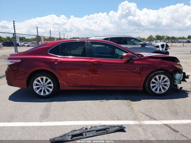 2018 TOYOTA CAMRY LE 12