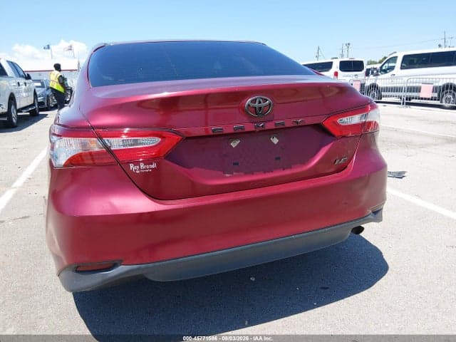 2018 TOYOTA CAMRY LE 15