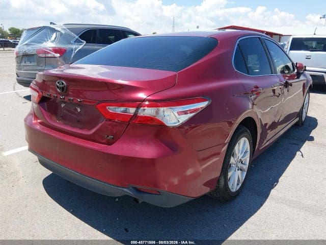 2018 TOYOTA CAMRY LE 4