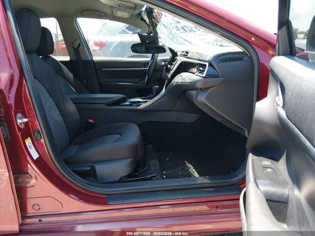 2018 TOYOTA CAMRY LE 5