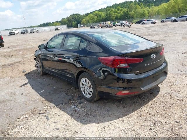 2020 HYUNDAI ELANTRA SE 3