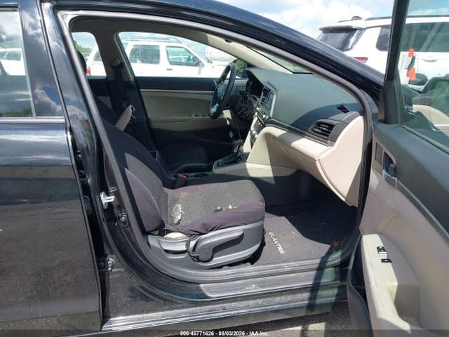 2020 HYUNDAI ELANTRA SE 5