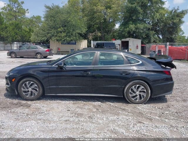 2021 HYUNDAI SONATA BLUE 14
