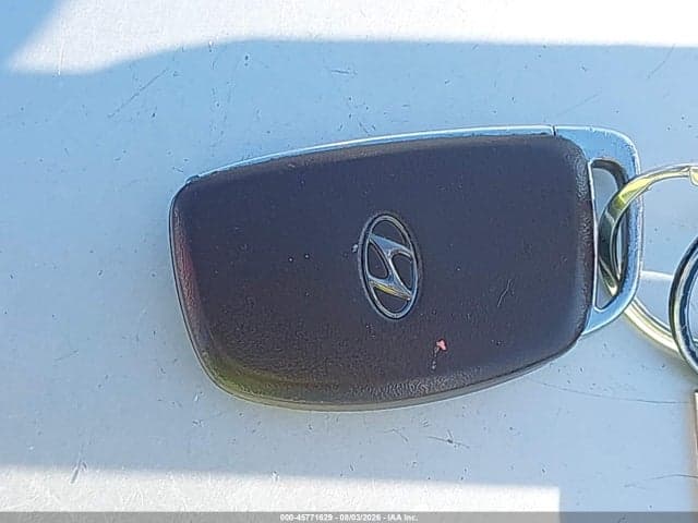 2017 HYUNDAI ELANTRA SE 11