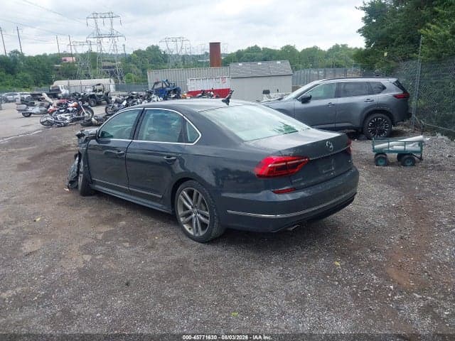 2017 VOLKSWAGEN PASSAT 1.8T R-LINE 3
