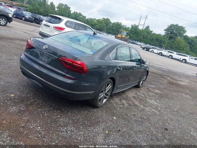 2017 VOLKSWAGEN PASSAT 1.8T R-LINE 4