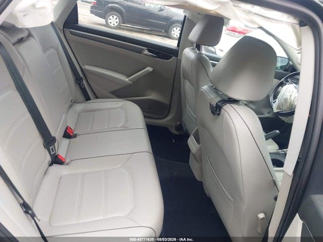 2017 VOLKSWAGEN PASSAT 1.8T R-LINE 8