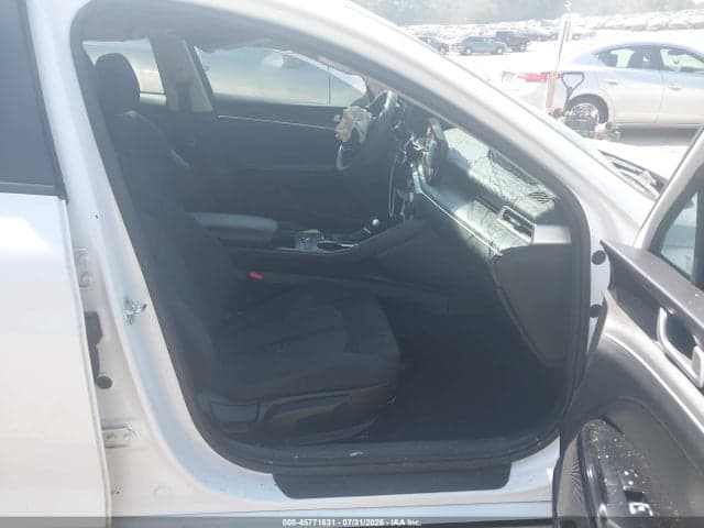 2021 KIA K5 LXS 5