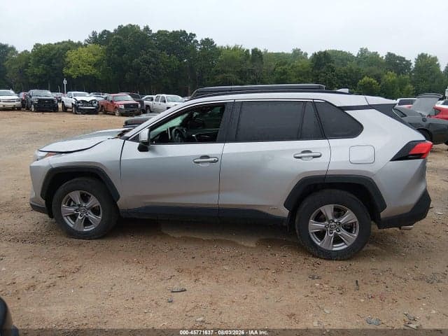 2025 TOYOTA RAV4 HYBRID XLE 14