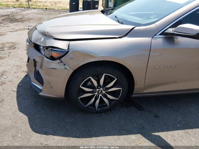 2018 CHEVROLET MALIBU LT 18