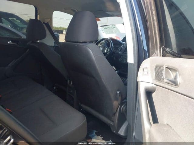 2018 VOLKSWAGEN TIGUAN LIMITED 2.0T 8