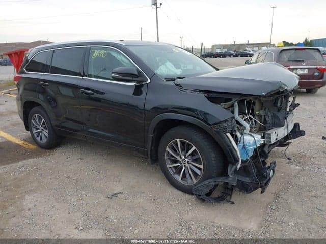 2017 TOYOTA HIGHLANDER XLE - 1