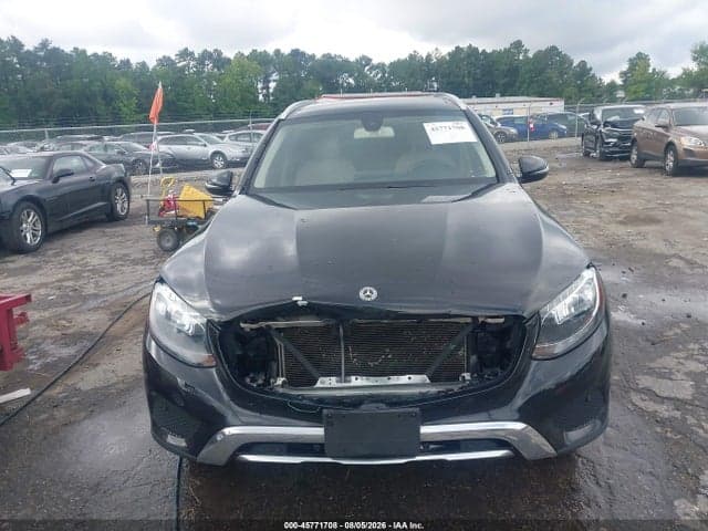 2018 MERCEDES-BENZ GLC 300 4MATIC 6