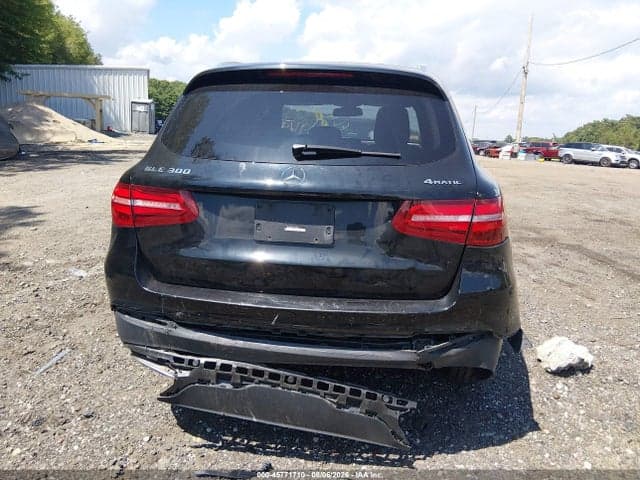 2018 MERCEDES-BENZ GLC 300 4MATIC 16