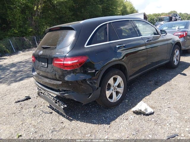 2018 MERCEDES-BENZ GLC 300 4MATIC 4