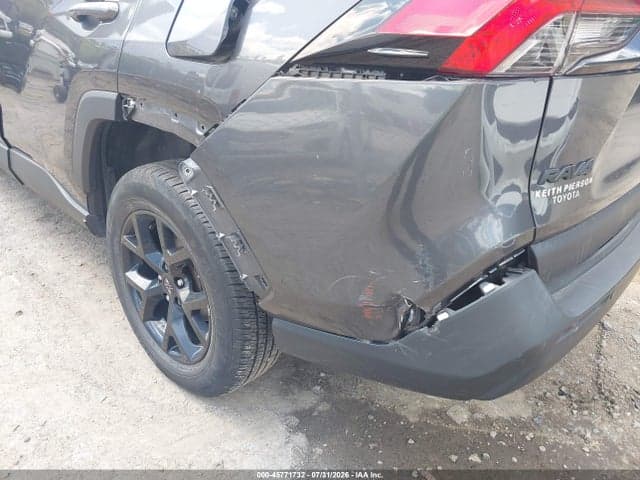 2023 TOYOTA RAV4 LE 18