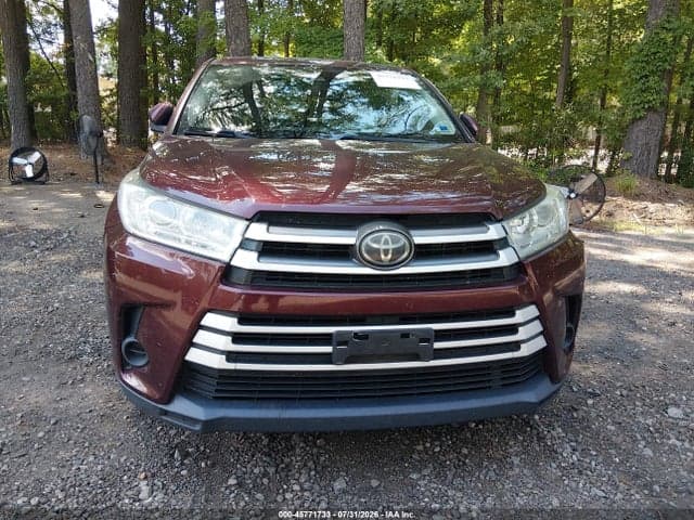 2019 TOYOTA HIGHLANDER LE 12