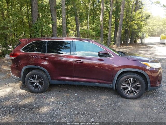 2019 TOYOTA HIGHLANDER LE 13