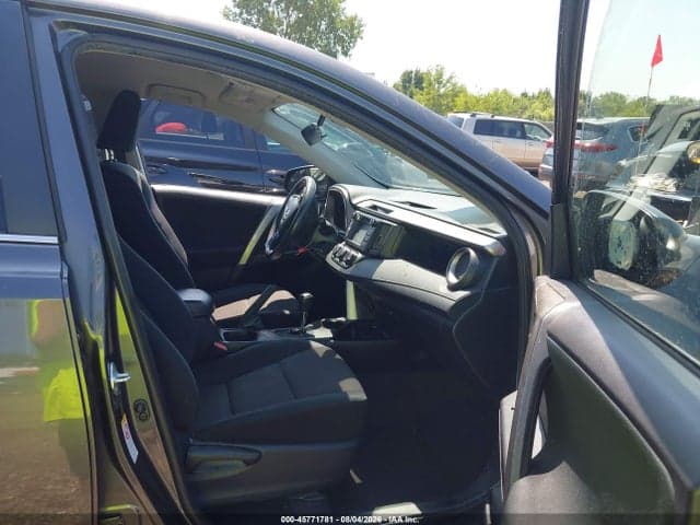 2017 TOYOTA RAV4 LE 5