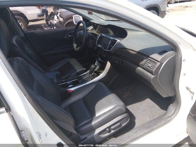 2017 HONDA ACCORD HYBRID EX-L 5