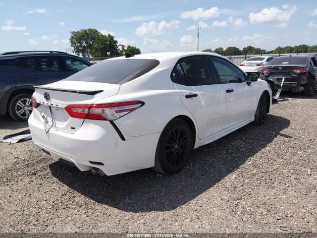 2020 TOYOTA CAMRY SE NIGHTSHADE EDITION 4