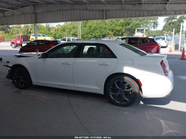 2021 CHRYSLER 300 300S 15
