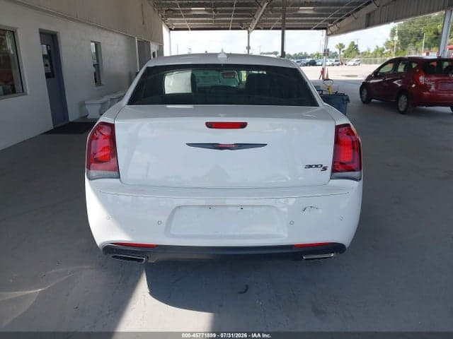 2021 CHRYSLER 300 300S 17