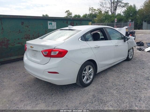 2017 CHEVROLET CRUZE LT AUTO 4