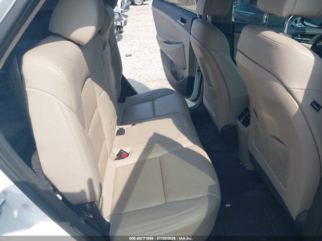2017 HYUNDAI TUCSON LIMITED 8