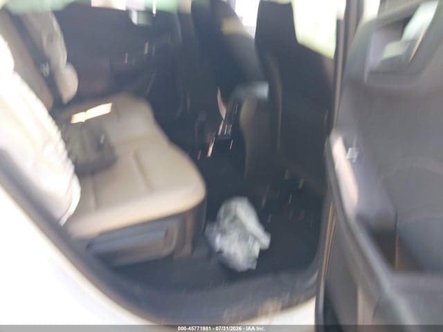 2021 FORD ESCAPE SEL 8