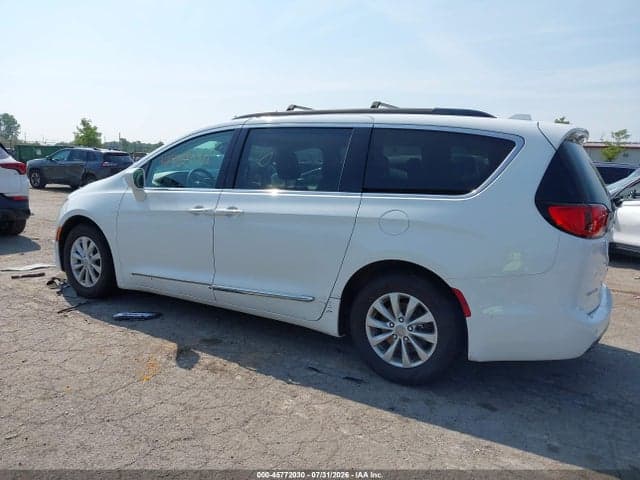 2017 CHRYSLER PACIFICA TOURING-L 14