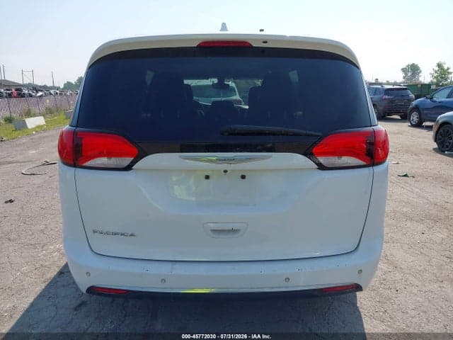 2017 CHRYSLER PACIFICA TOURING-L 16