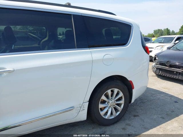2017 CHRYSLER PACIFICA TOURING-L 17