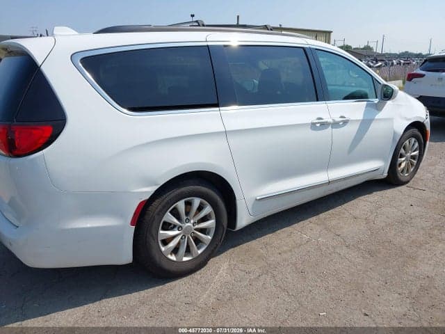 2017 CHRYSLER PACIFICA TOURING-L 4