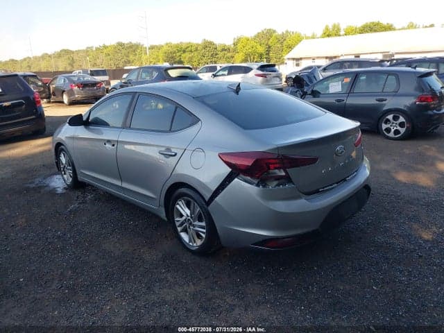 2020 HYUNDAI ELANTRA SEL 3