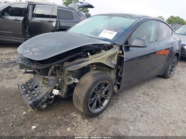 2025 TESLA MODEL Y LONG RANGE DUAL MOTOR REAR-WHEEL DRIVE 2