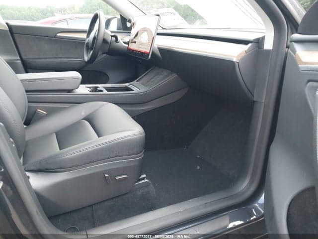 2025 TESLA MODEL Y LONG RANGE DUAL MOTOR REAR-WHEEL DRIVE 5