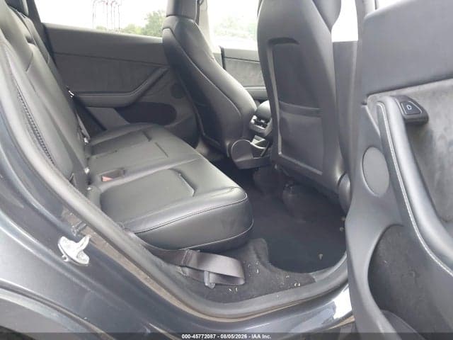 2025 TESLA MODEL Y LONG RANGE DUAL MOTOR REAR-WHEEL DRIVE 8