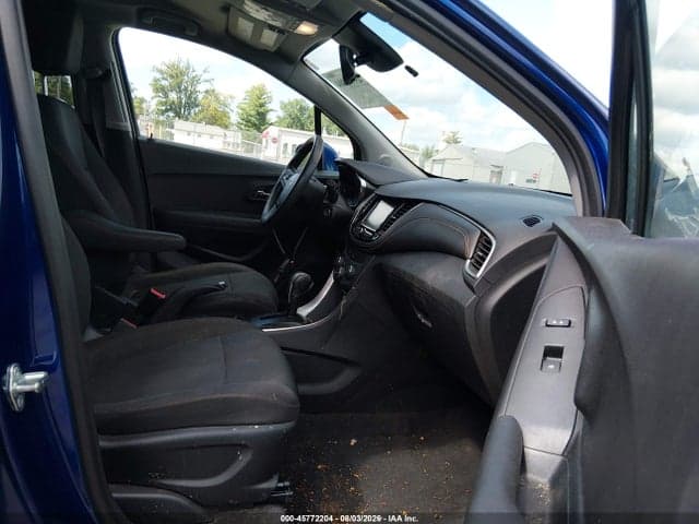 2017 CHEVROLET TRAX LT 5