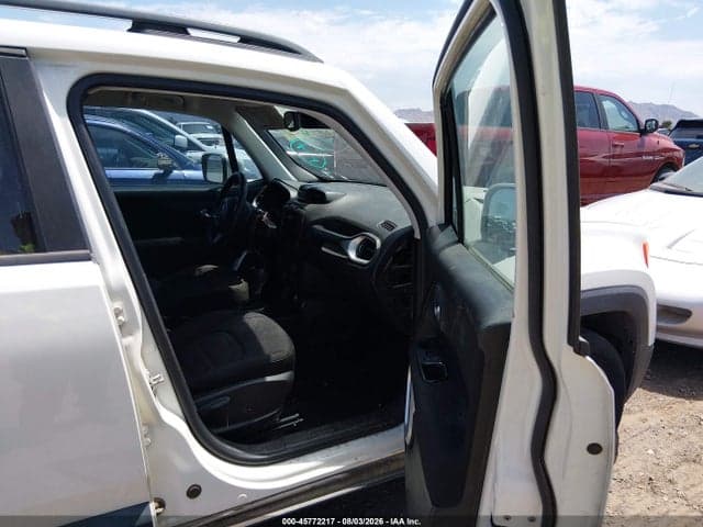 2018 JEEP RENEGADE LATITUDE FWD 5