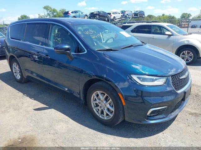 2023 CHRYSLER PACIFICA TOURING L 1