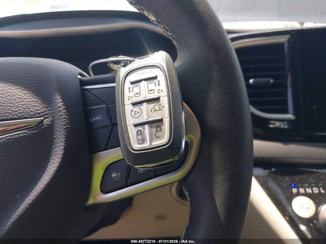 2023 CHRYSLER PACIFICA TOURING L 11