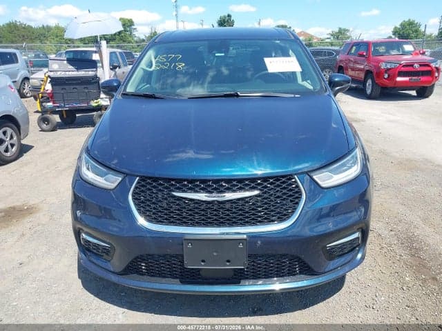 2023 CHRYSLER PACIFICA TOURING L 12