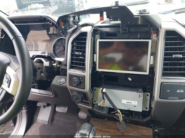 2020 FORD F-150 LARIAT 18