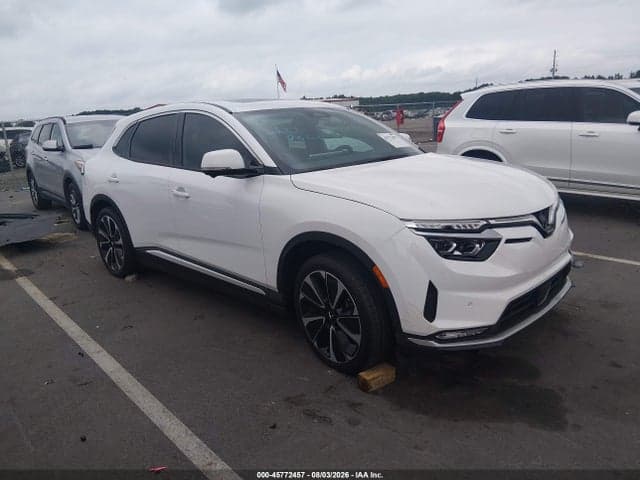 2024 VINFAST VF 8 PLUS 1