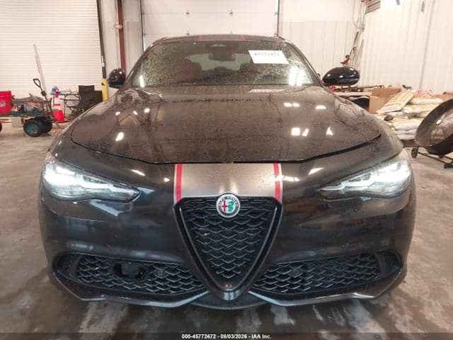 2025 ALFA ROMEO GIULIA AWD 6
