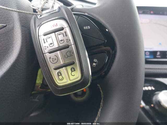 2025 CHRYSLER PACIFICA LIMITED 11
