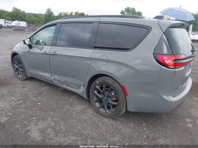 2025 CHRYSLER PACIFICA LIMITED 3