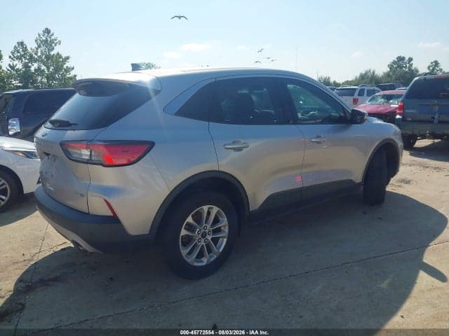 2020 FORD ESCAPE SE 4